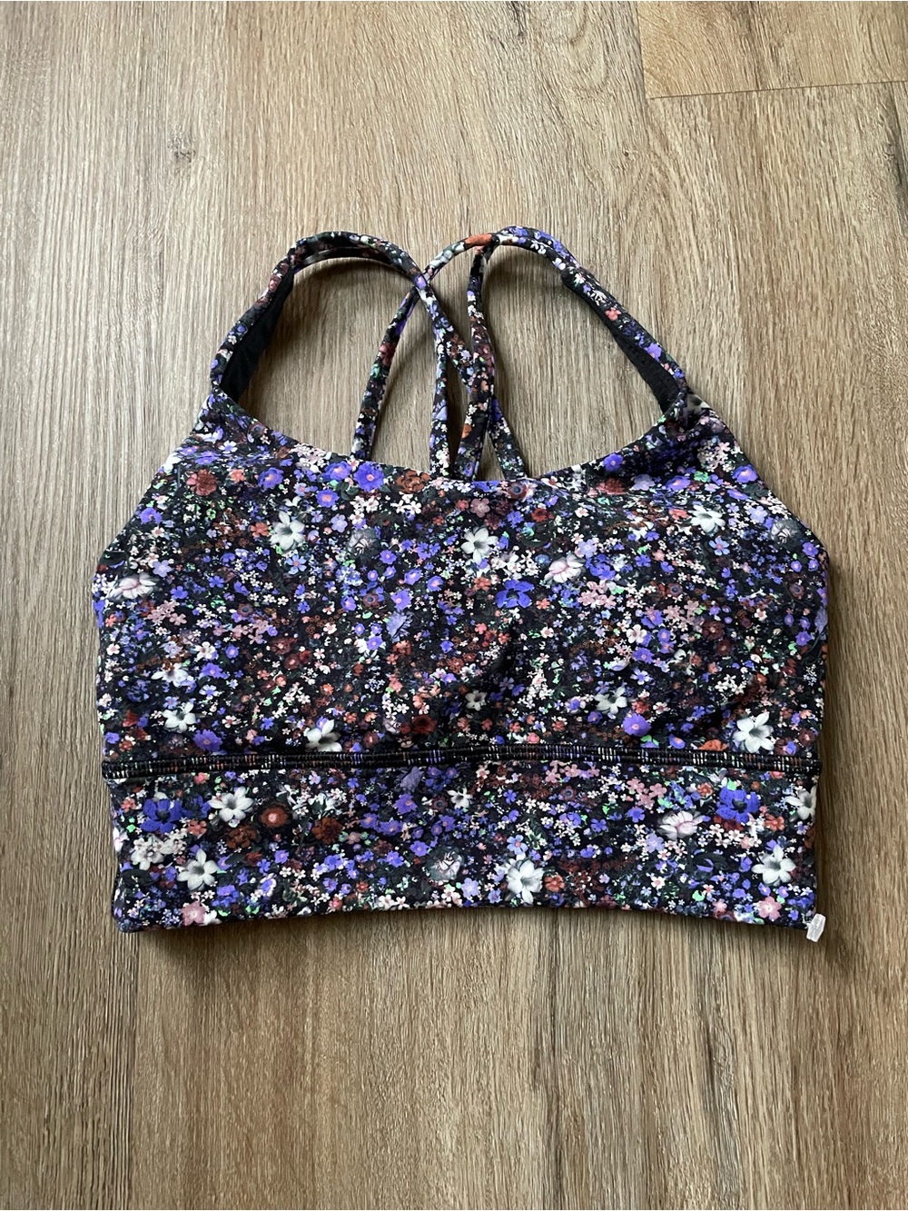 Lululemon sports bra size 4
